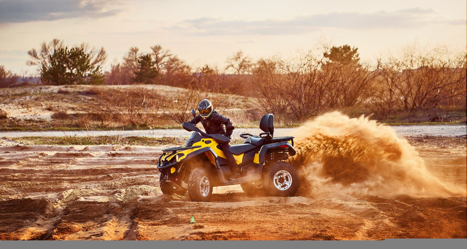 Jazda na quadzie na wieczorze kawalerskim