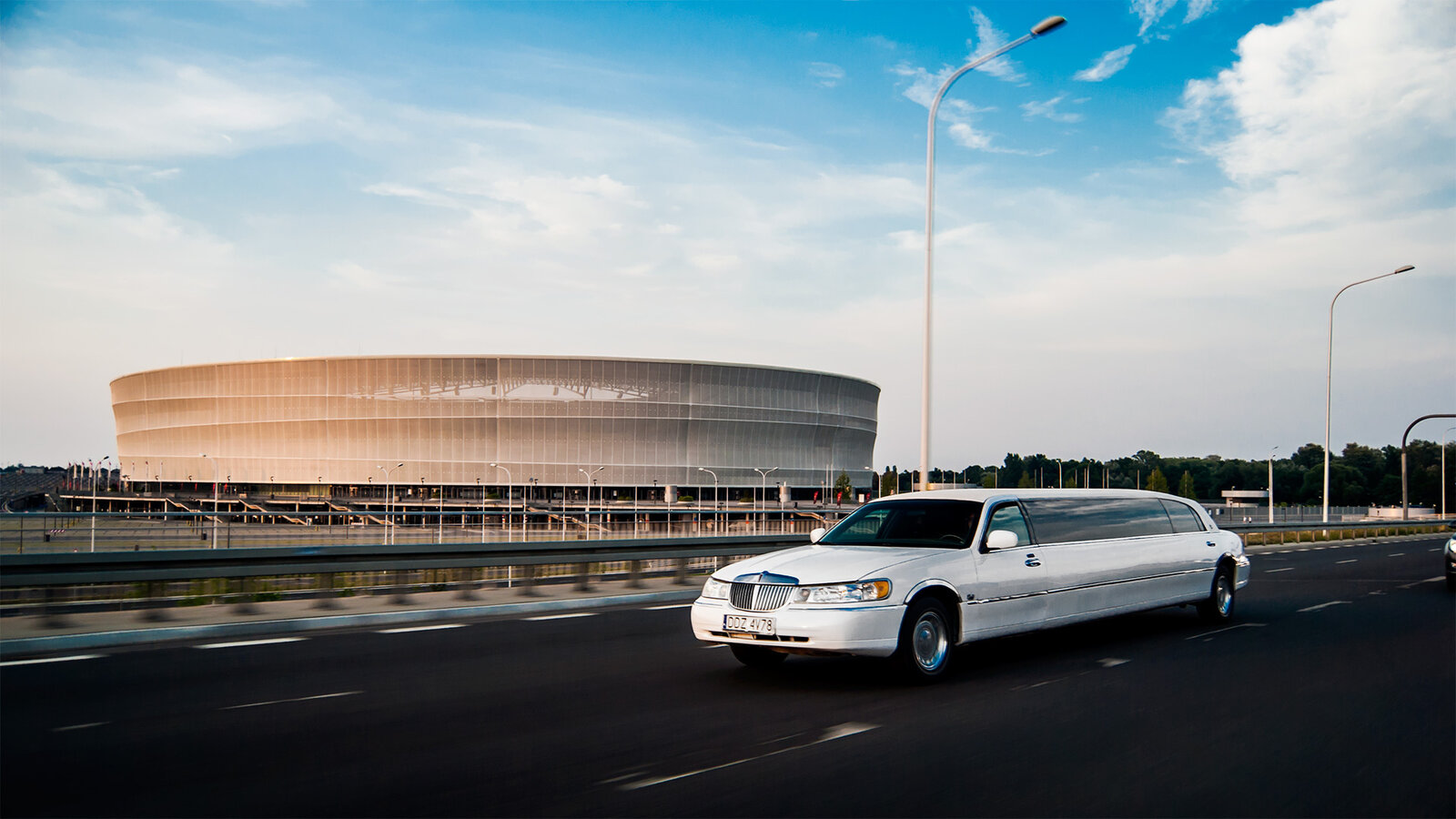 Wypożyczenie limuzyny Wrocław - jak wybrać najlepszą wypożyczalnię?